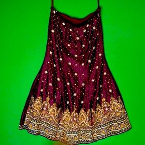 India style wedding slkskirt, burgundy, gold sequin bedazzled w/green accents XL